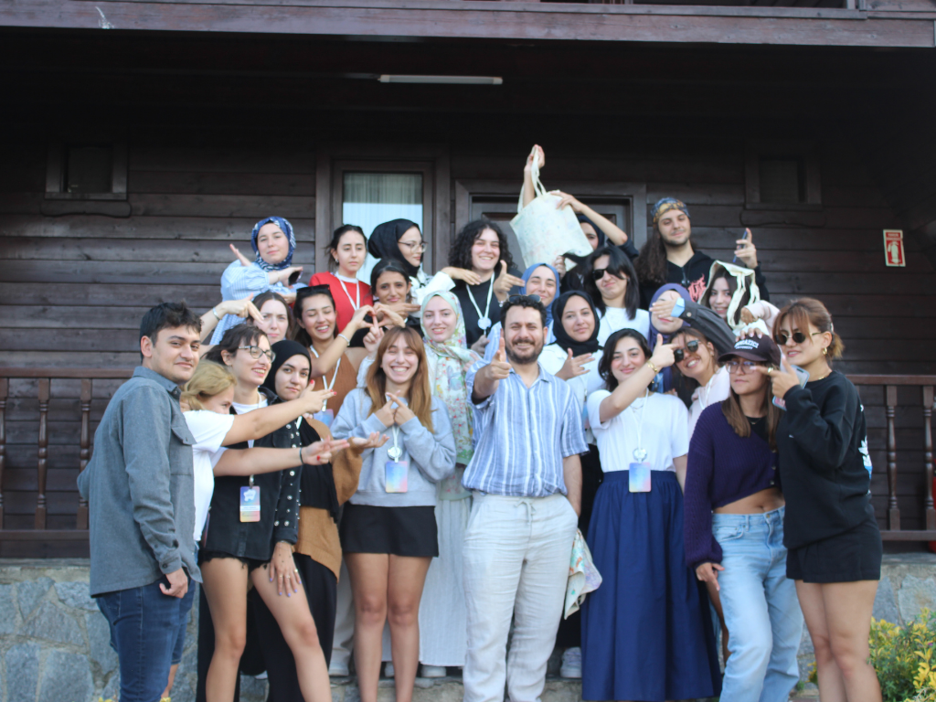 Bi'Şey Grup Danışmanlık Bi'Şey Psikoloji Ekip Kampı